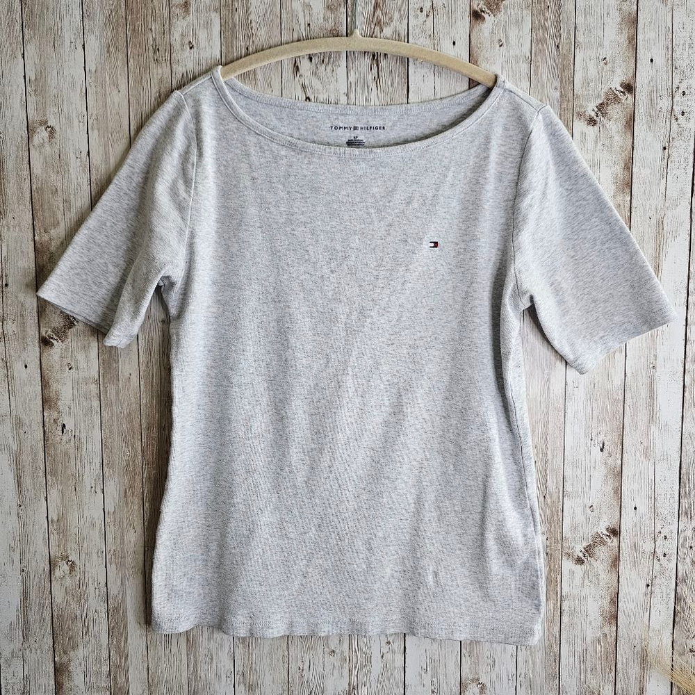Women's Tommy Hilfiger Light Gray T-Shirt Size S - Picture 2 of 8